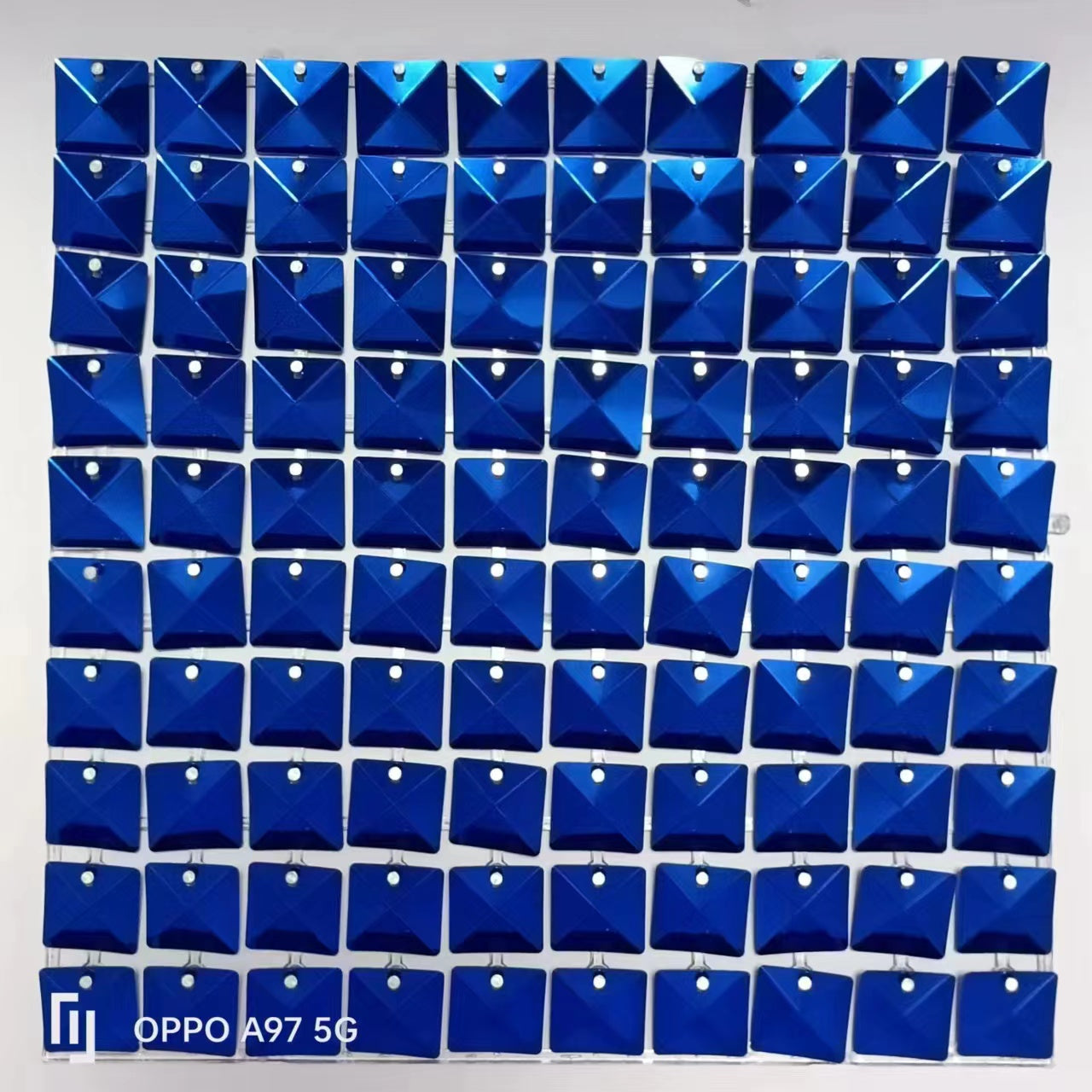 Easy Connect Shimmer Wall Panels / Transparent Grid Backing & Square 3D Sequins - Light Green