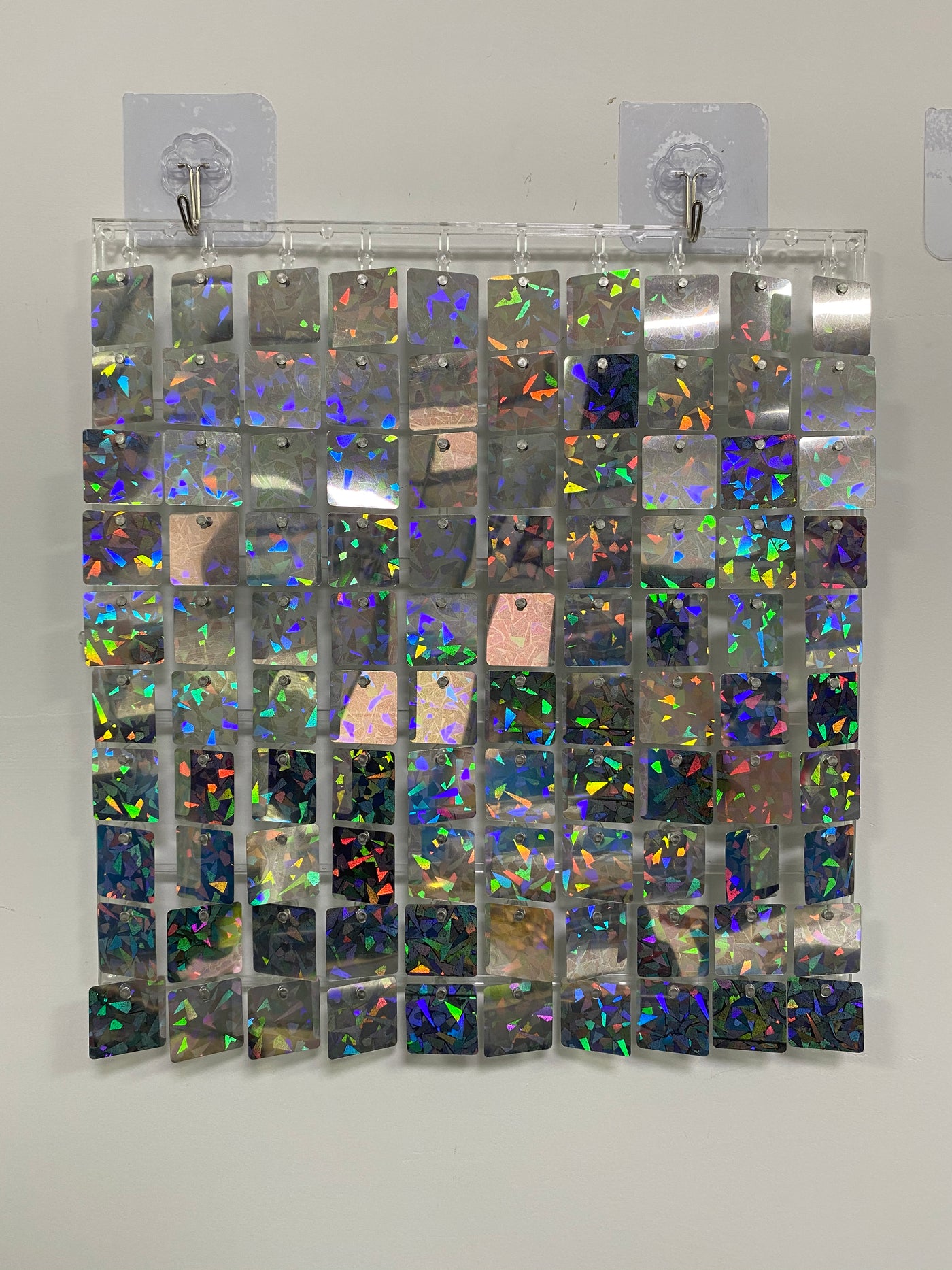 Easy Connect Shimmer Wall Panels / Transparent Grid Backing & Square Sequins - Laser Silver