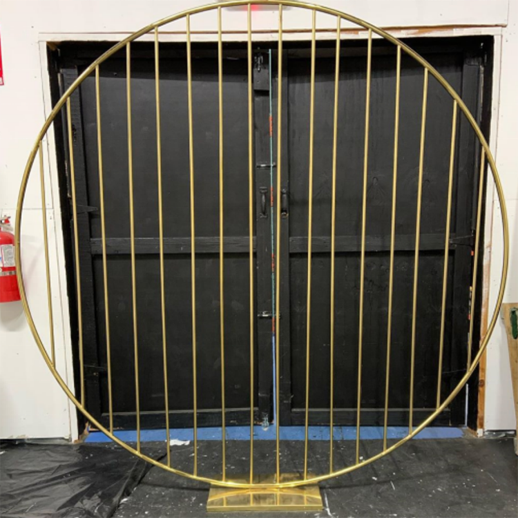 Metal Round Mesh Backdrop 65" - White/Black/Gold