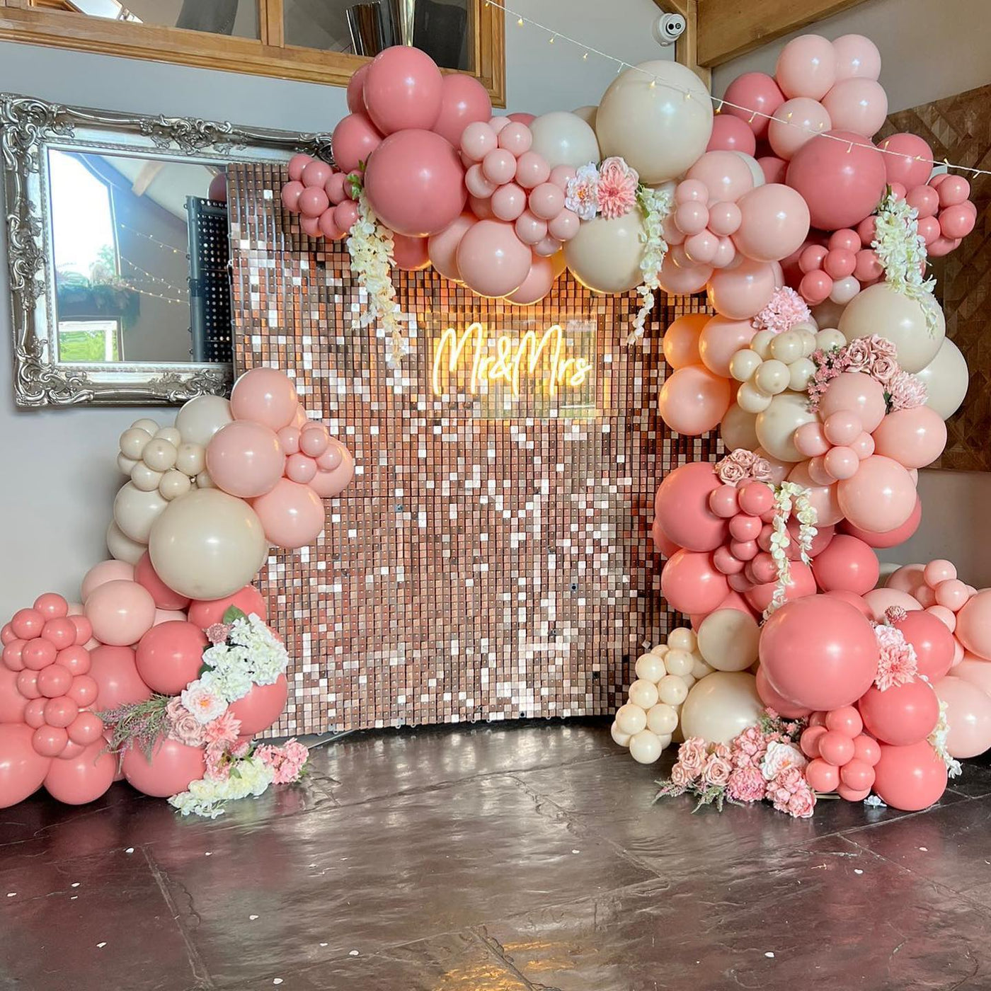 Easy Connect Shimmer Wall Panels / Transparent Grid Backing & Square Sequins - Matte Pink